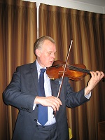 Solo violinist - Andrew in Central England, the West Midlands