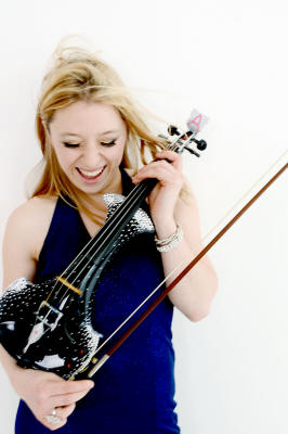 Solo Violinist - Amy