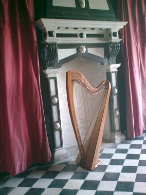 Anna - Harp