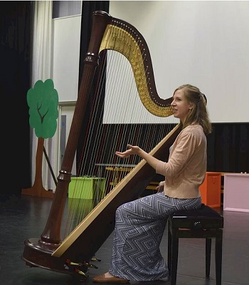 Harpist - Eleanor